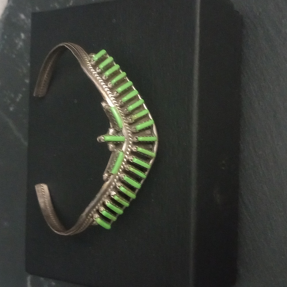 Navajo Handmade Sterling Silver  Gaspeite NeedlePoint Bracelet.  *Harry Harrison
